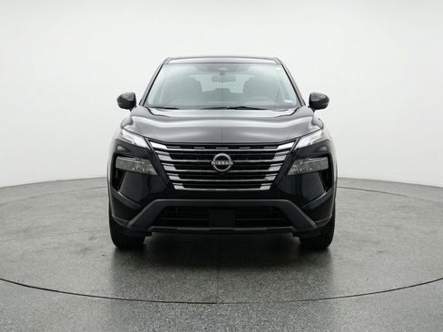 Used 2025 Nissan Rogue SV image 2