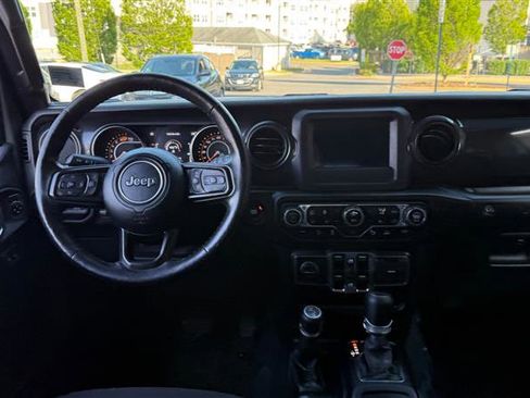 Used 2021 Jeep Wrangler 4WD Unlimited image 23