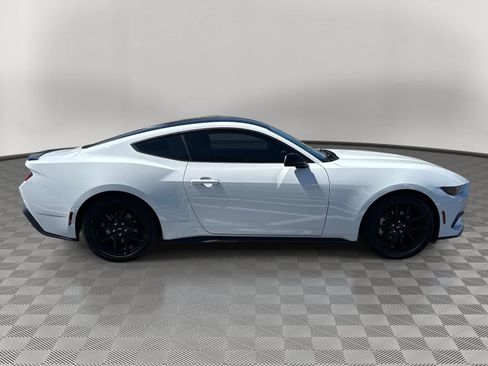 Used 2025 Ford Mustang Coupe image 6