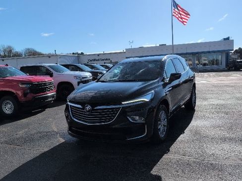 Used 2023 Buick Enclave Essence AWD/4WD image 1
