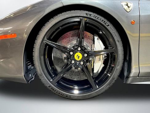 Used 2015 Ferrari 458 Italia Coupe RWD image 28