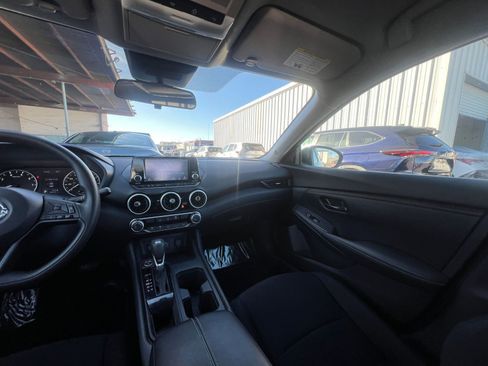 Used 2025 Nissan Sentra S image 35