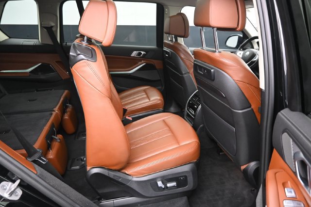Used 2021 BMW X7 xDrive40i w/ Executive Package AWD/4WD image 26