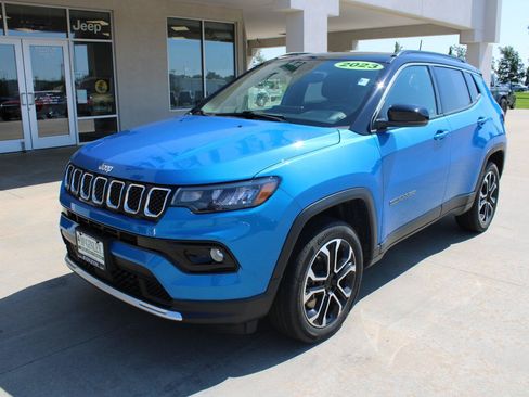 Certified 2023 Jeep Compass Limited w/ Sun and Sound Group AWD/4WD image 2