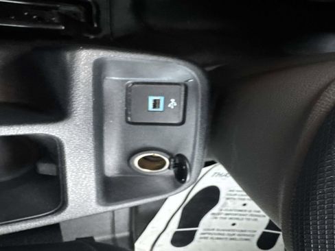 Used 2021 Ford Transit Connect XL image 21