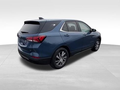 Certified 2024 Chevrolet Equinox LT w/ LPO, Floor Liner Package FWD image 8