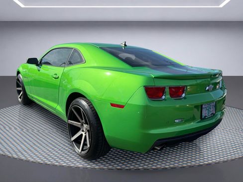 Used 2010 Chevrolet Camaro LT RWD image 4