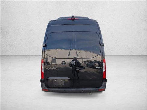Used 2024 Mercedes-Benz Sprinter 2500 image 6