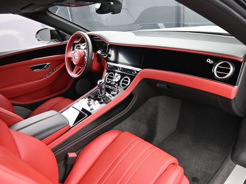 Certified 2021 Bentley Continental GT AWD/4WD image 27