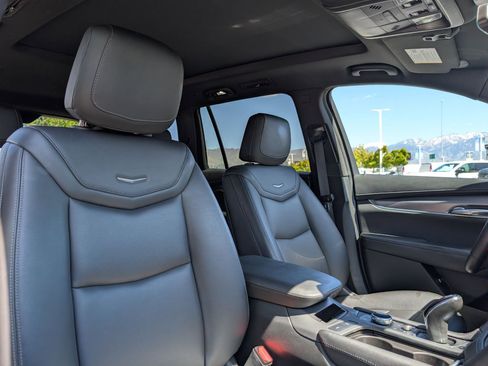 Used 2024 Cadillac XT6 Luxury w/ LPO, Floor Liner Package AWD/4WD image 29