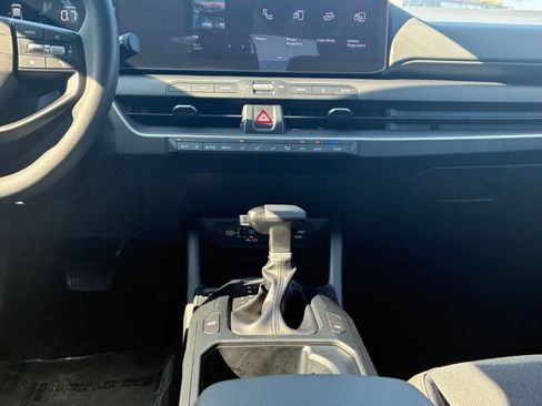 Used 2025 Kia K4 FWD image 17