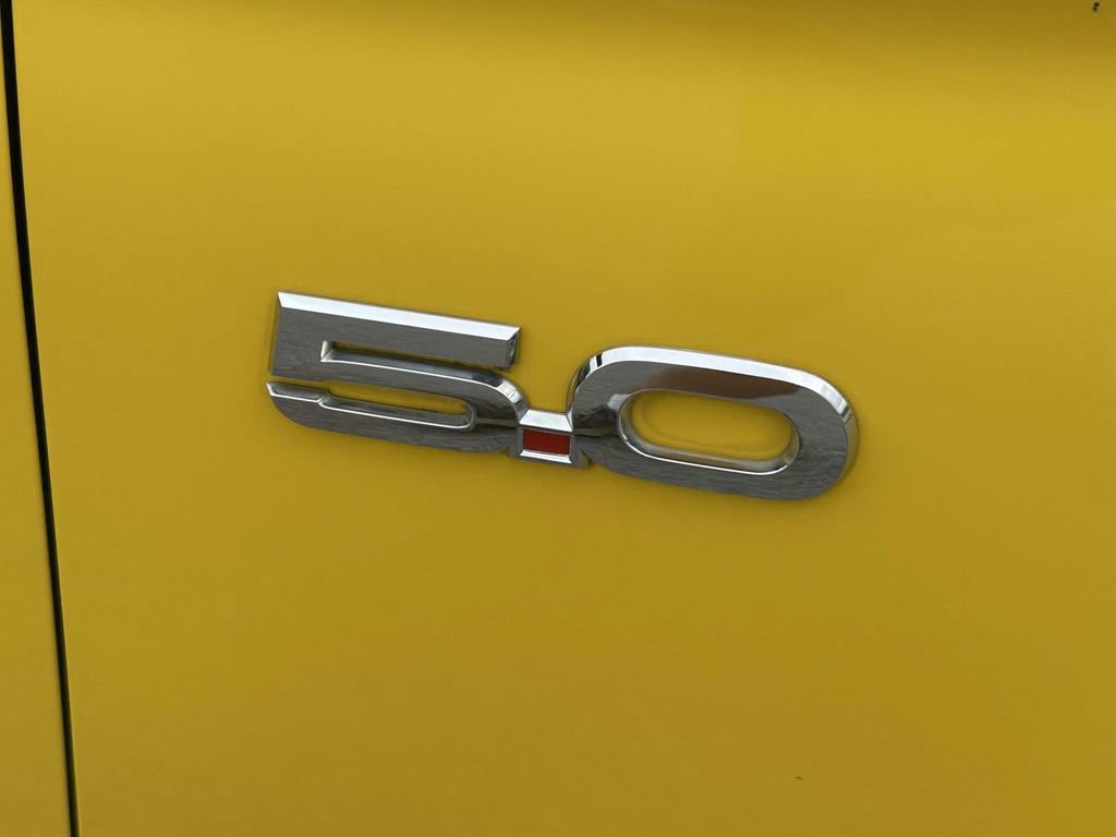Used 2015 Ford Mustang GT RWD image 11