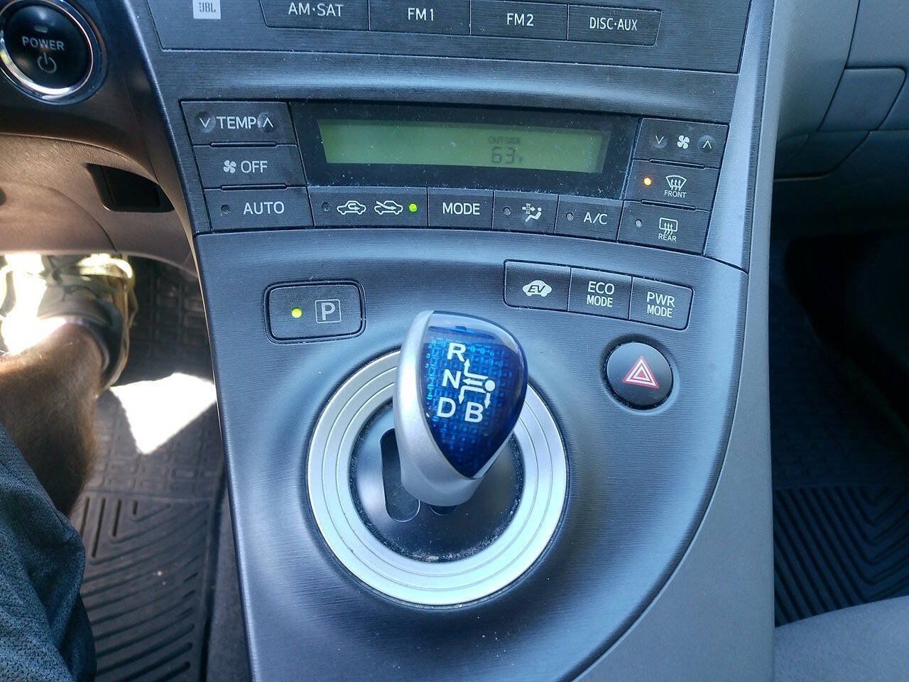 Used 2010 Toyota Prius Three FWD image 37