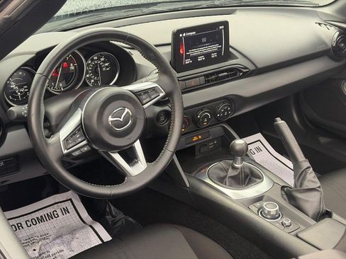 Certified 2022 MAZDA MX-5 Miata Sport RWD image 11