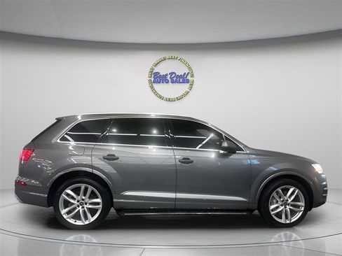 Used 2017 Audi Q7 3.0T Prestige w/ Prestige Package AWD/4WD image 6
