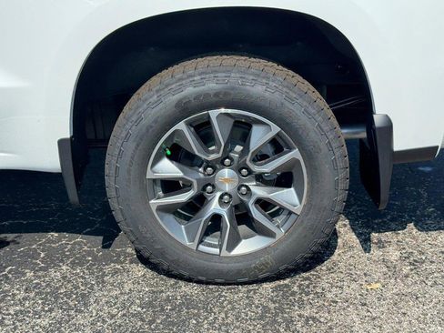 New 2026 Chevrolet Silverado 1500 LT image 4