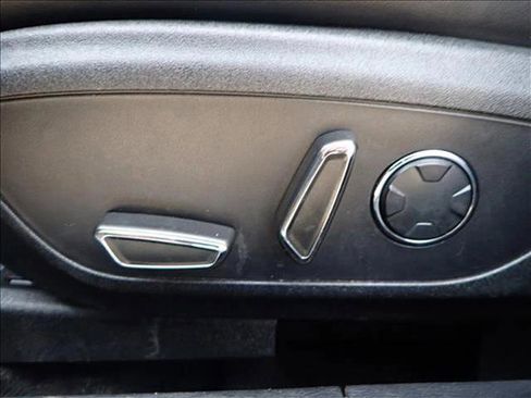 Used 2020 Lincoln MKZ Reserve w/ Elements Package image 11