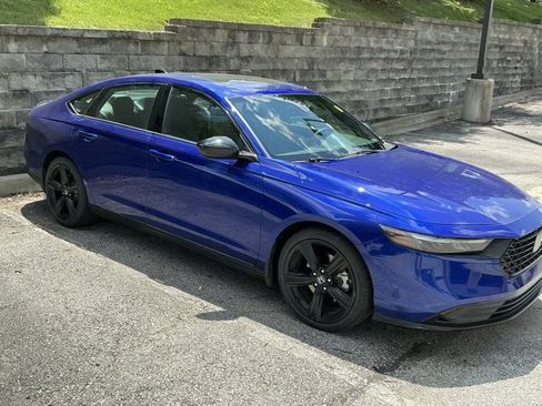 Used 2023 Honda Accord Sport image 6