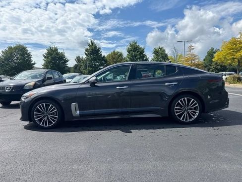 Used 2019 Kia Stinger w/ Sun & Sound Package RWD image 2