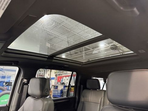 Used 2025 Chevrolet Suburban RST w/ Comfort Package image 9