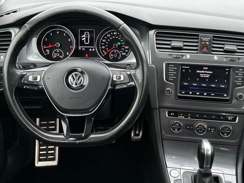 Used 2017 Volkswagen Golf Alltrack SEL image 14