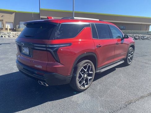 Certified 2025 Chevrolet Traverse High Country w/ LPO, Floor Liner Package image 7