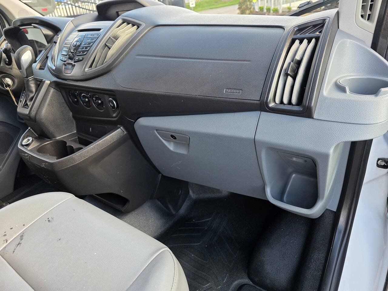 Used 2019 Ford Transit 250 148 Low Roof RWD image 19