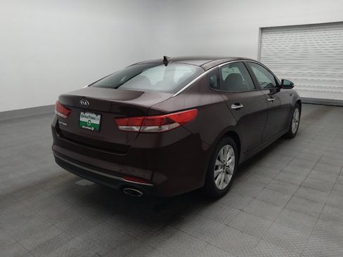 Used 2017 Kia Optima LX w/ Option Group 014 FWD image 9