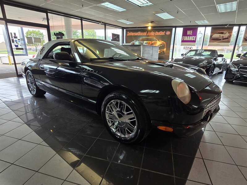 Used 2002 Ford Thunderbird Neiman Marcus RWD image 4