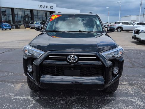 Used 2024 Toyota 4Runner SR5 Premium w/ Moonroof Package AWD/4WD image 3