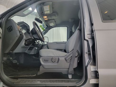 Used 2011 Ford F250 XLT w/ XLT Premium Pkg AWD/4WD image 9
