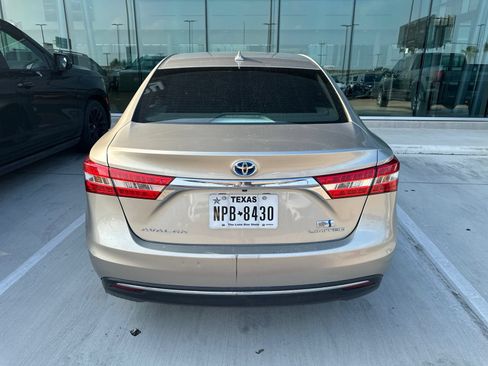 Used 2014 Toyota Avalon Limited FWD image 8