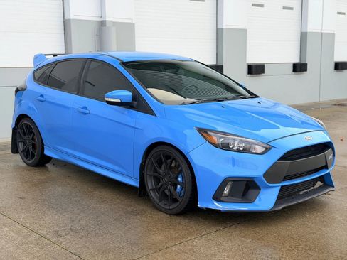 Used 2017 Ford Focus RS image 7