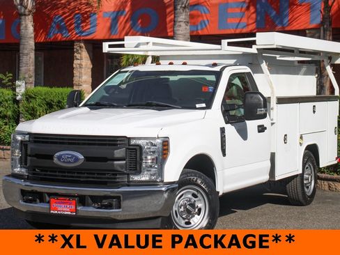 Used 2018 Ford F350 XL w/ Power Equipment Group image 4