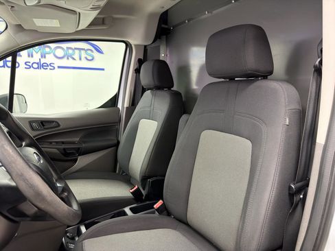 Used 2020 Ford Transit Connect XL image 11