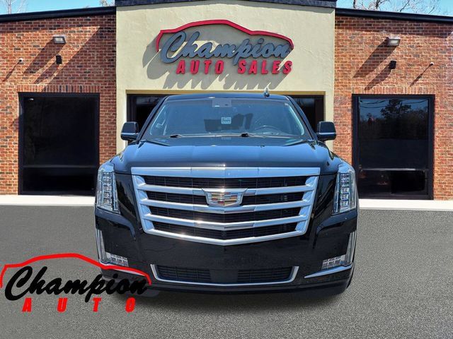 Used 2017 Cadillac Escalade Premium Luxury RWD image 10