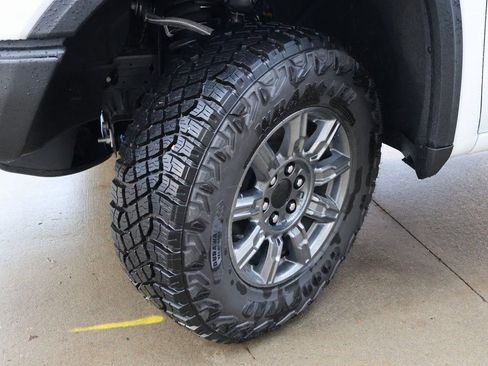 New 2026 GMC Sierra 1500 AT4X w/ LPO, Black Badging Package image 52