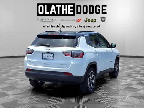 Used 2025 Jeep Compass Limited AWD/4WD image 30