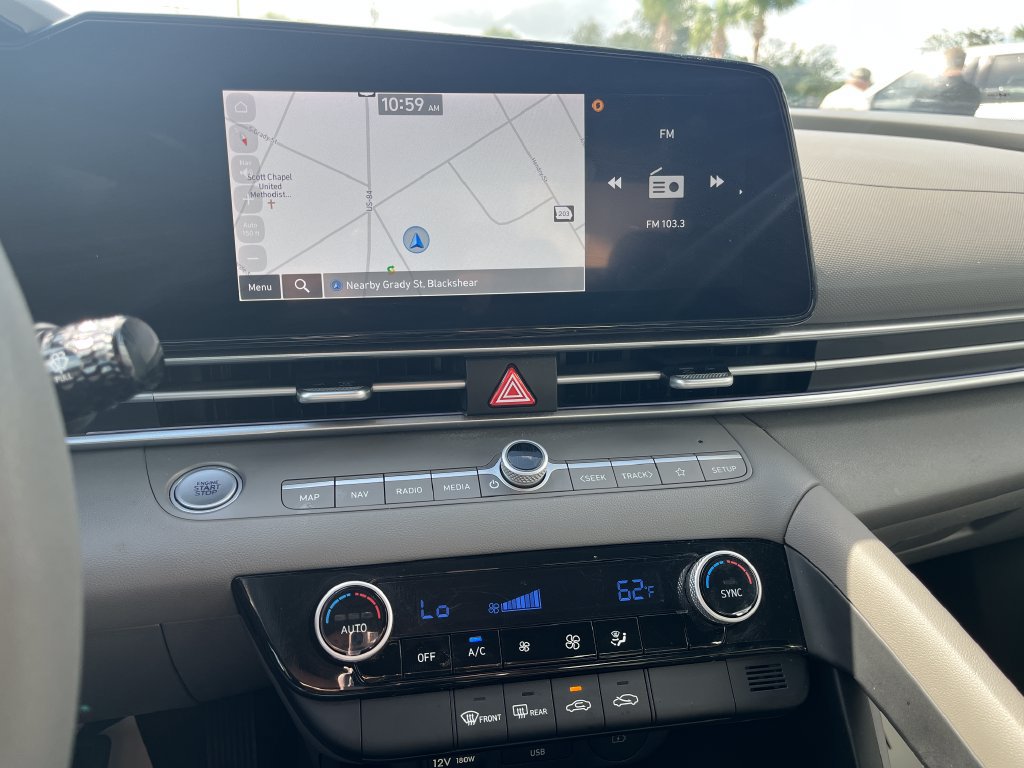 Used 2024 Hyundai Elantra SEL FWD image 20