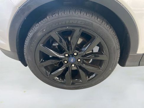 Used 2019 Ford Escape SE image 19