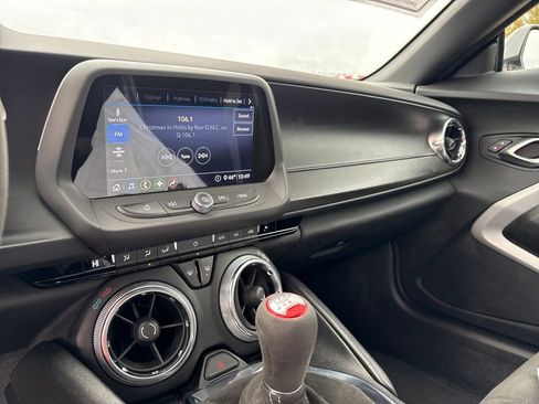 Used 2020 Chevrolet Camaro SS image 22