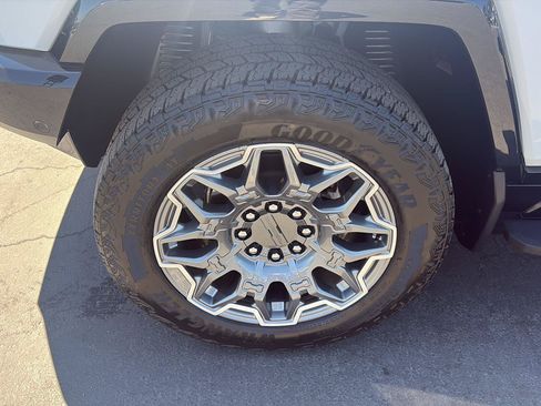 Used 2025 GMC Hummer EV 3X AWD/4WD image 8