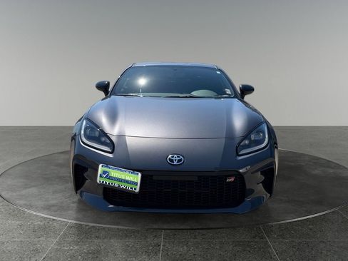 Used 2025 Toyota GR86 w/ ALL Weather Mat Package (TMS) RWD image 2