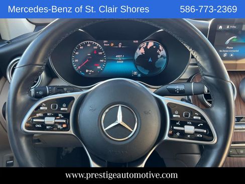 Used 2022 Mercedes-Benz GLC 300 4MATIC image 25