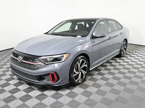 Used 2024 Volkswagen Jetta GLI Autobahn image 2