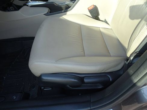 Used 2013 Honda Civic EX-L image 9
