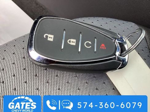 Used 2025 Chevrolet Trax LT w/ LT Convenience Package FWD image 27