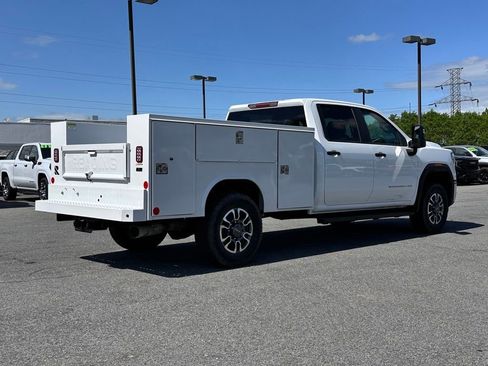 New 2026 GMC Sierra 3500 Pro w/ Convenience Package AWD/4WD image 9
