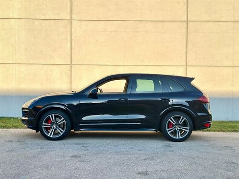 Used 2014 Porsche Cayenne GTS AWD/4WD image 6