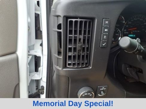 Used 2024 GMC Savana 2500 w/ Driver Convenience Package RWD image 17